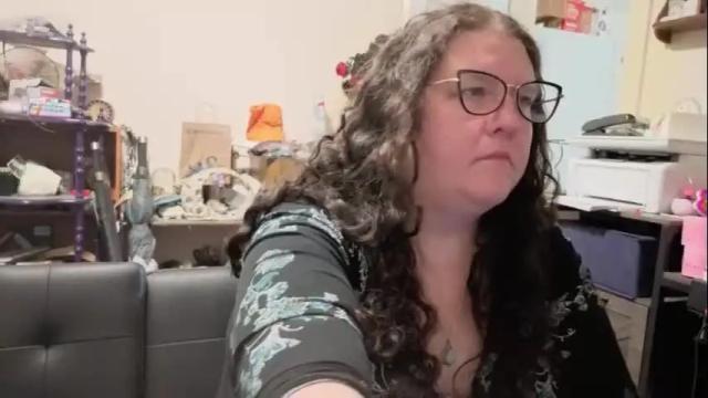 Image 3 of emberlynnix Stream on Chaturbate on 1 month ago