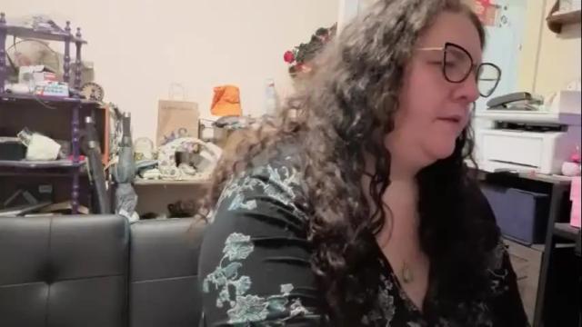 Image 8 of emberlynnix Stream on Chaturbate on 1 month ago