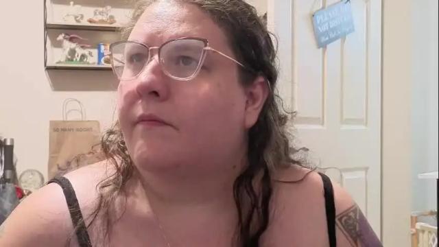 Thumbnail 1, emberlynnix's Stream at Chaturbate, 1 month ago