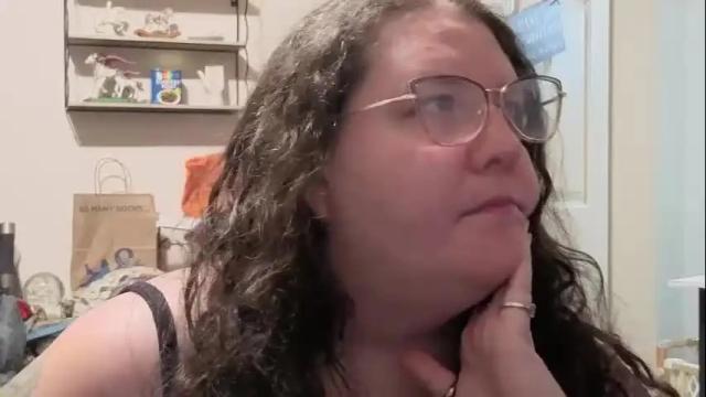 Image 4 of emberlynnix Stream on Chaturbate on 1 month ago