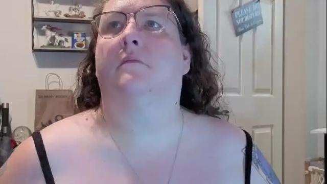 Image 6 of emberlynnix Stream on Chaturbate on 1 month ago