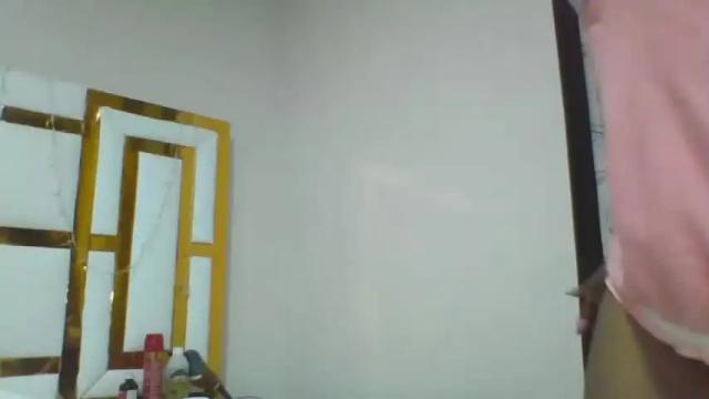 Image 3 of embermalkia_101 Stream on Chaturbate on 14 months ago