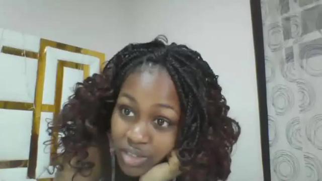 Image 4 of embermalkia_101 Stream on Chaturbate on 14 months ago