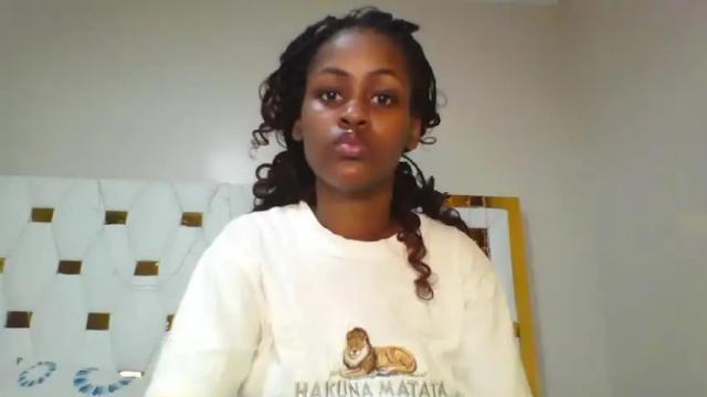 Image 8 of embermalkia_101 Stream on Chaturbate on 14 months ago