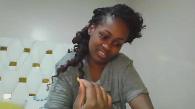 Thumbnail 1, embermalkia_101's Stream at Chaturbate, 14 months ago