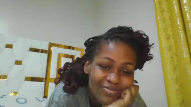 Image 2 of embermalkia_101 Stream on Chaturbate on 14 months ago