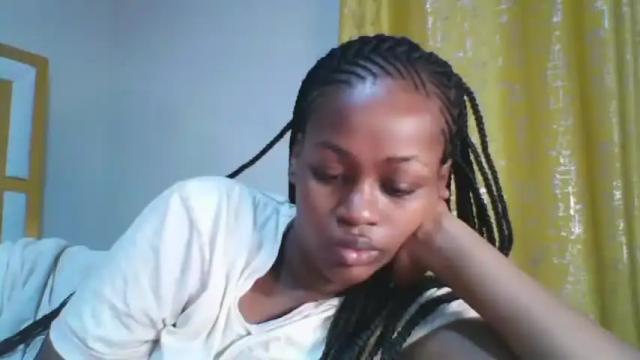 Image 8 of embermalkia_101 Stream on Chaturbate on 14 months ago