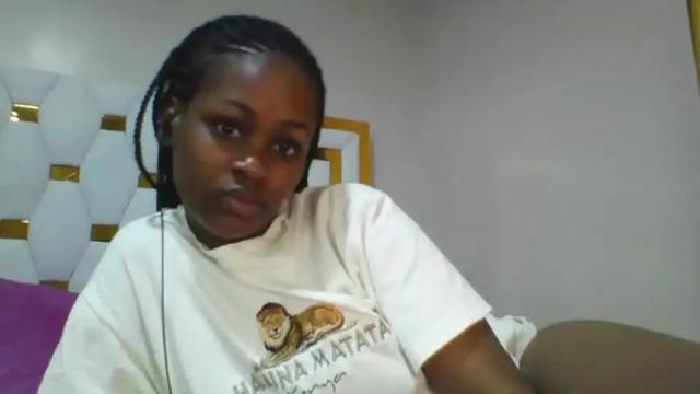 Thumbnail 1, embermalkia_101's Stream at Chaturbate, 13 months ago