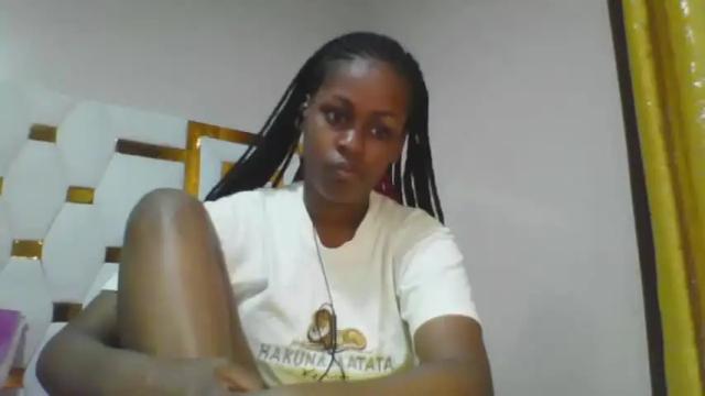 Image 6 of embermalkia_101 Stream on Chaturbate on 13 months ago