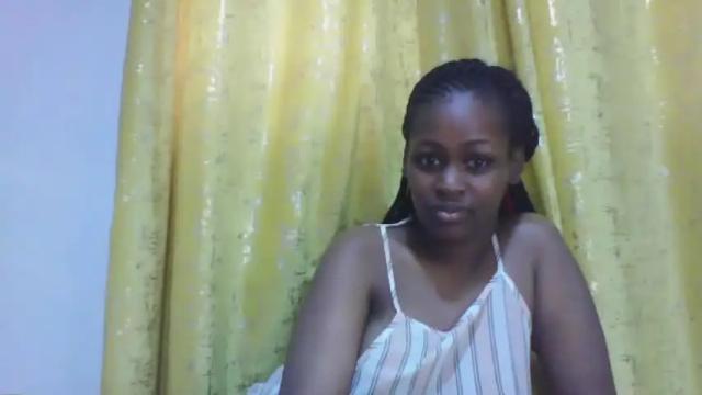 Image 10 of embermalkia_101 Stream on Chaturbate on 13 months ago