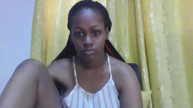 Image 12 of embermalkia_101 Stream on Chaturbate on 13 months ago