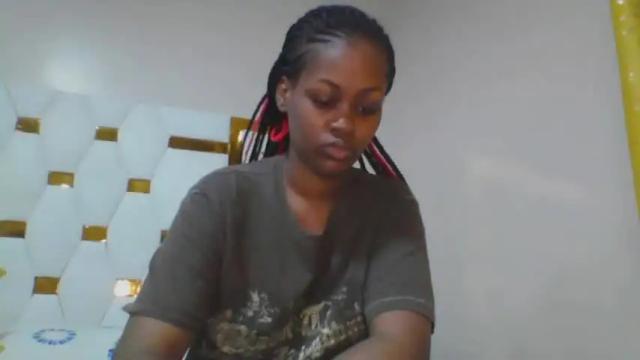 Thumbnail 1, embermalkia_101's Stream at Chaturbate, 13 months ago