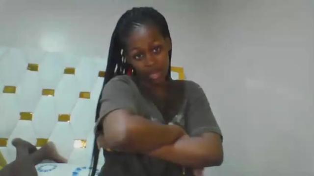 Image 6 of embermalkia_101 Stream on Chaturbate on 13 months ago