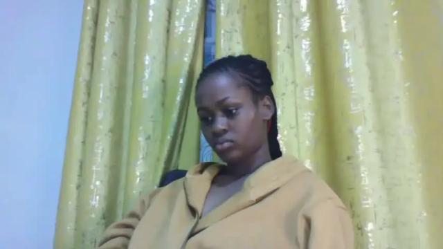 Image 4 of embermalkia_101 Stream on Chaturbate on 13 months ago