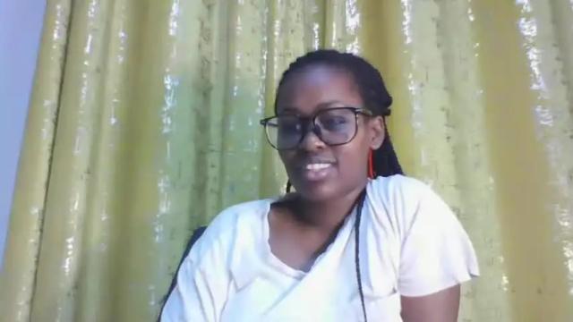 Image 11 of embermalkia_101 Stream on Chaturbate on 13 months ago