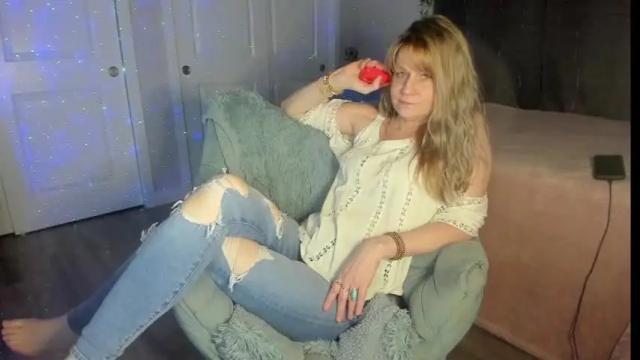 Thumbnail 2, emberpheonixxx's Stream at Chaturbate, 14 months ago