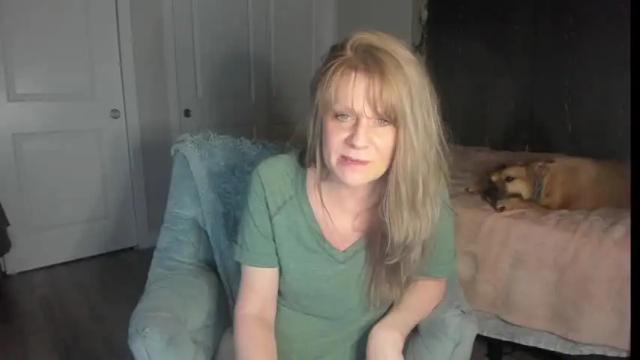 Image 8 of emberpheonixxx Stream on Chaturbate on 13 months ago