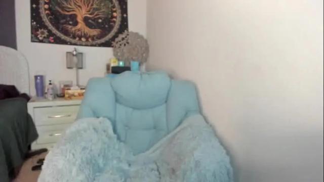 Image 11 of emberpheonixxx Stream on Chaturbate on 10 days ago