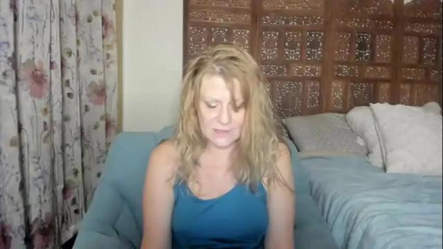 Thumbnail 2, emberpheonixxx's Stream at Chaturbate, 2 months ago