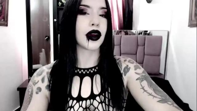 Image 2 of emearld_black Stream on Chaturbate on 1 month ago
