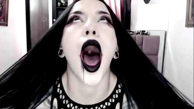 Image 3 of emearld_black Stream on Chaturbate on 1 month ago