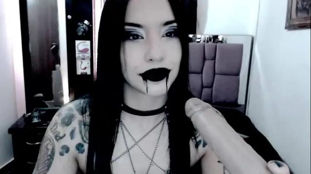 Image 12 of emearld_black Stream on Chaturbate on 26 days ago