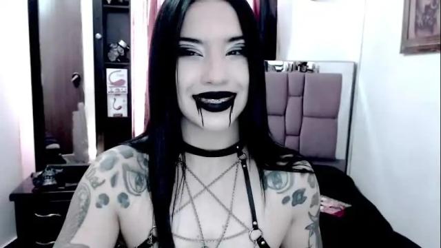 Image 7 of emearld_black Stream on Chaturbate on 26 days ago