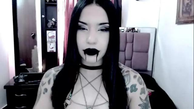 Image 8 of emearld_black Stream on Chaturbate on 26 days ago