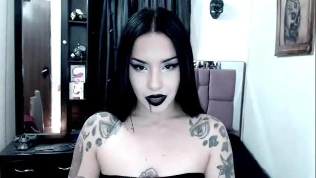 Image 2 of emearld_black Stream on Chaturbate on 14 days ago