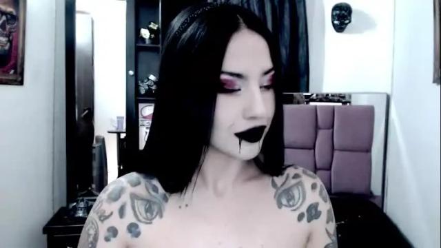 Image 10 of emearld_black Stream on Chaturbate on 5 days ago