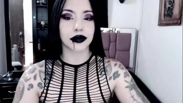 Image 12 of emearld_black Stream on Chaturbate on 4 months ago