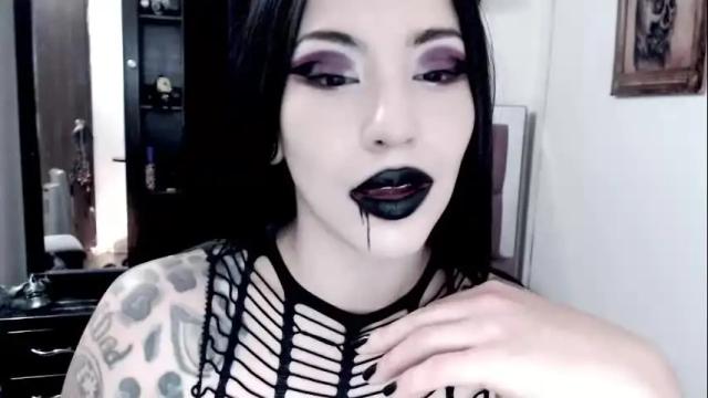 Image 8 of emearld_black Stream on Chaturbate on 4 months ago