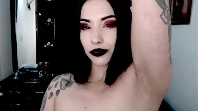 Image 2 of emearld_black Stream on Chaturbate on 23 days ago