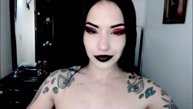 Image 3 of emearld_black Stream on Chaturbate on 23 days ago