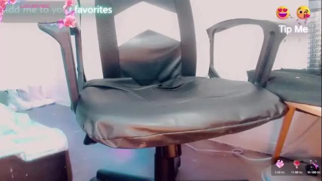 Thumbnail 2, emeli_roushot's Stream at Chaturbate, 1 month ago