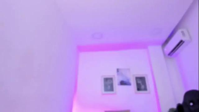 Image 3 of emelie_89 Stream on Chaturbate on 1 month ago