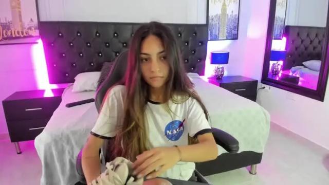 Thumbnail 1, emelie_ch_'s Stream at Chaturbate, 16 months ago
