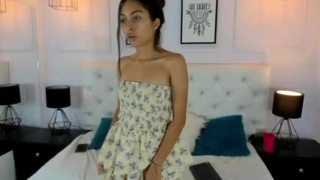 Image 11 of emelie_ch_ Stream on Chaturbate on 16 months ago