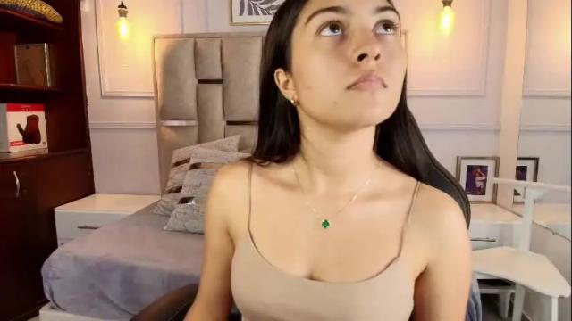 Image 2 of emelie_ch_ Stream on Chaturbate on 9 days ago