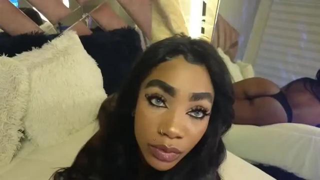 Image 8 of emely_brandon_ Stream on Chaturbate on 13 months ago