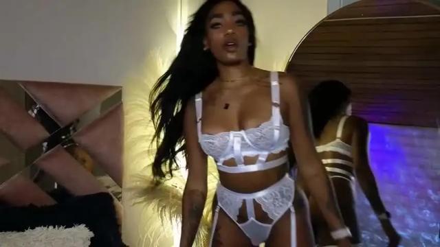 Image 2 of emely_brandon_ Stream on Chaturbate on 13 months ago