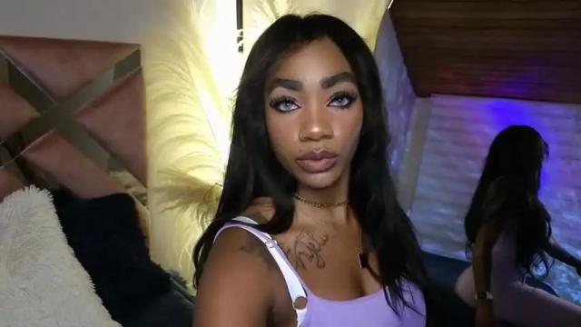 Image 3 of emely_brandon_ Stream on Chaturbate on 13 months ago