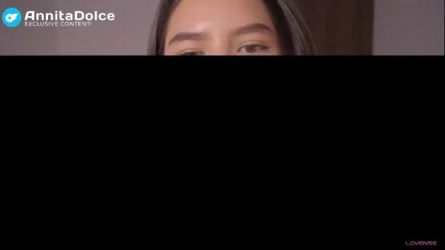 Image 4 of emely_dolce Stream on Chaturbate on 27 days ago