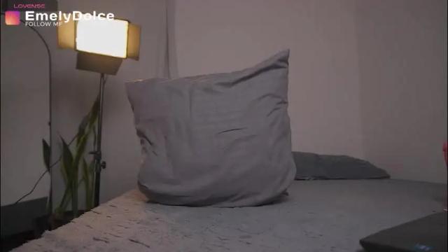 Image 6 of emely_dolce Stream on Chaturbate on 1 month ago