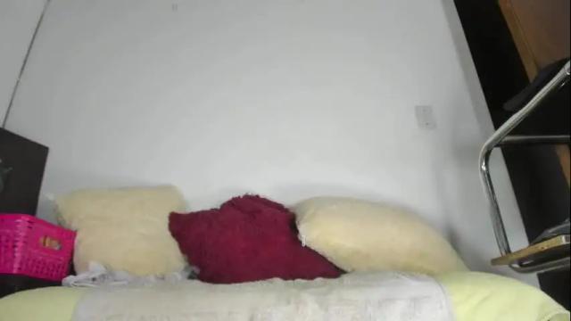 Image 8 of emely_exxotic Stream on Chaturbate on 2 months ago