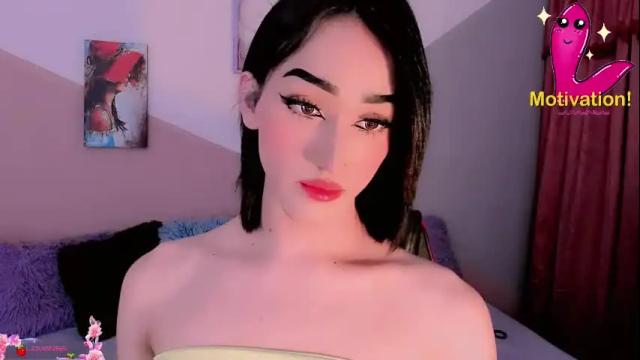 Image 2 of emely_rous Stream on Chaturbate on 1 month ago