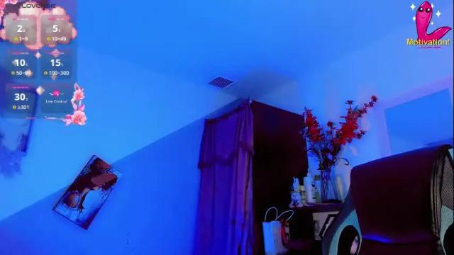 Image 6 of emely_rous Stream on Chaturbate on 13 days ago