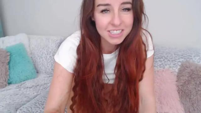 Image 7 of emerald_kittycat Stream on Chaturbate on 11 months ago