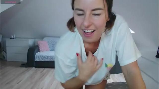 Thumbnail 3, emerald_kittycat's Stream at Chaturbate, 1 month ago