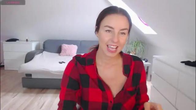 Thumbnail 1, emerald_kittycat's Stream at Chaturbate, 2 months ago